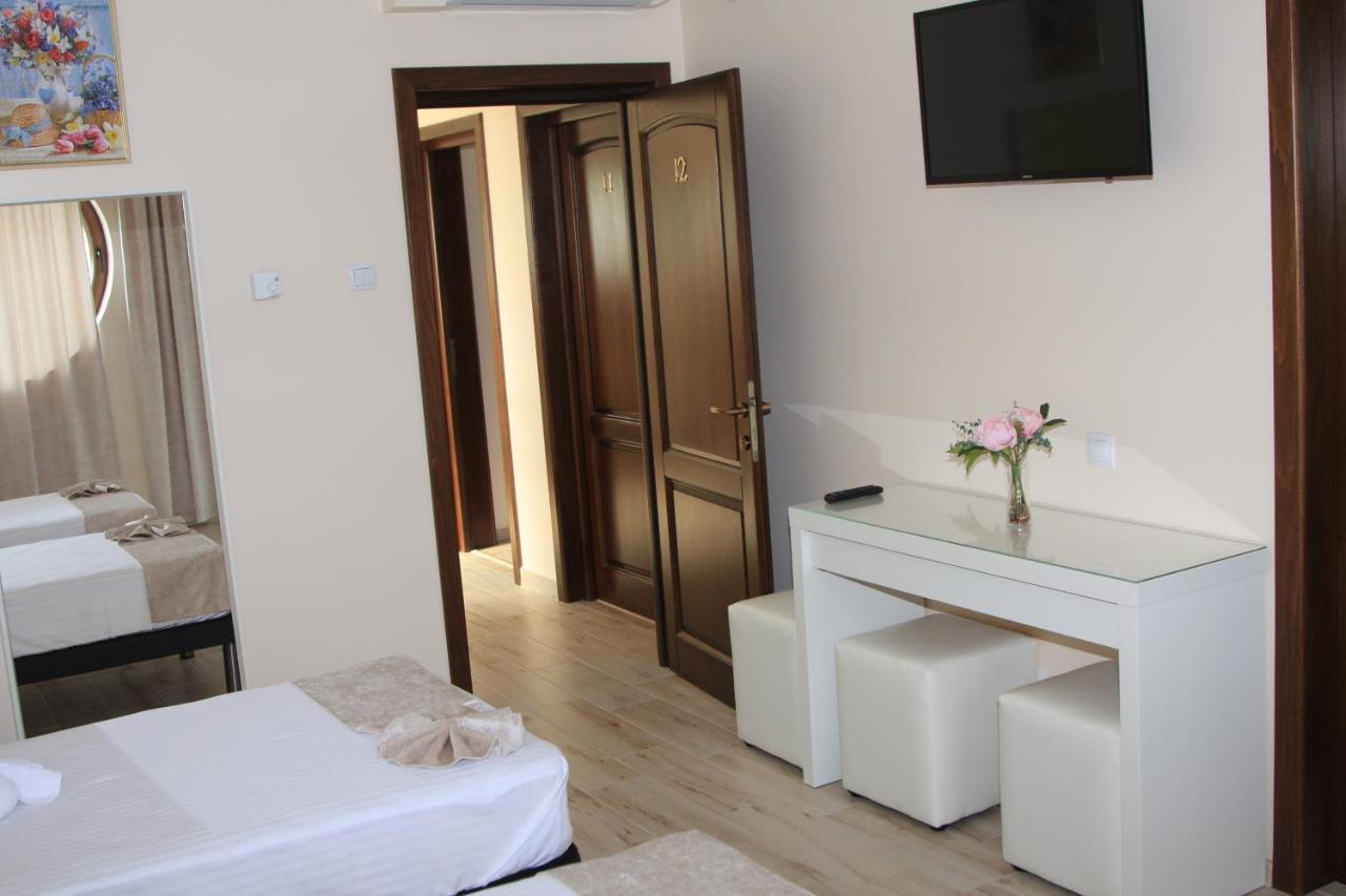Camere De Inchiriat Băltenii de Sus Exteriör bild
