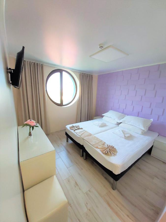 Camere De Inchiriat Băltenii de Sus Exteriör bild