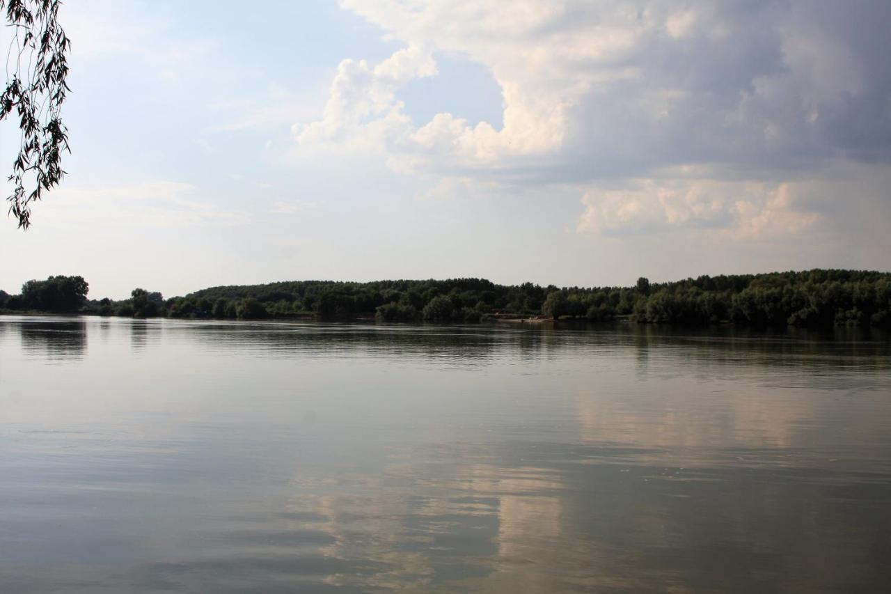 Camere De Inchiriat Băltenii de Sus Exteriör bild