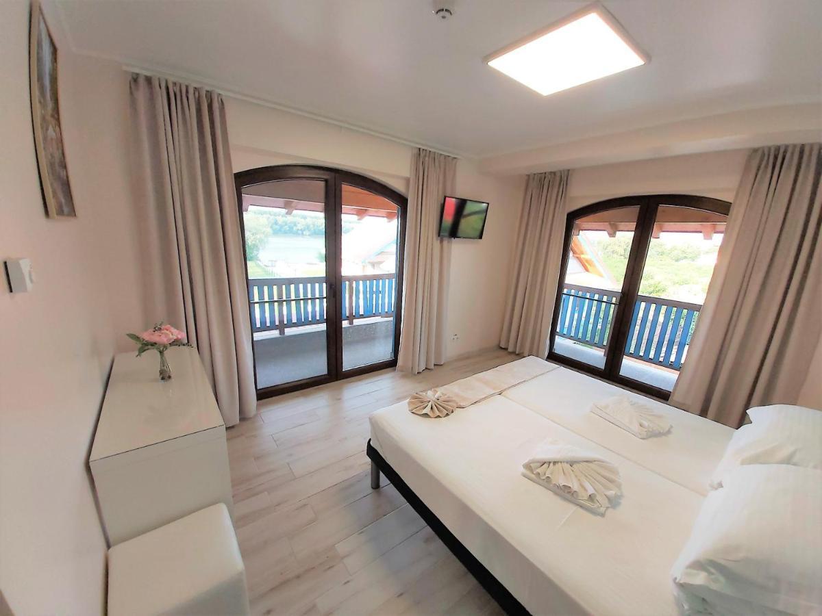 Camere De Inchiriat Băltenii de Sus Exteriör bild